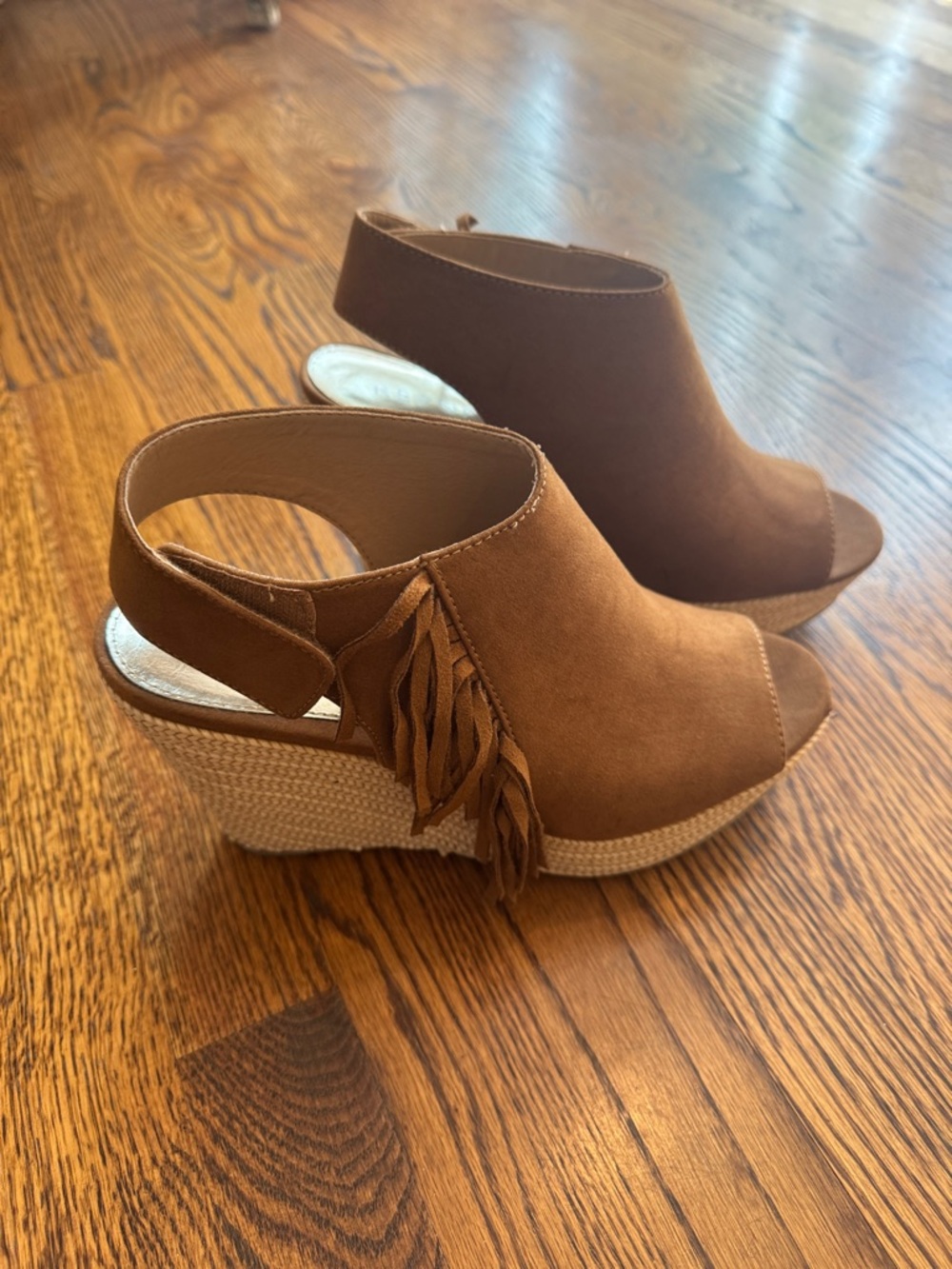 Women’s Platform Wedge Sandals Brown Suede Fringe Espadrille Wedge Heel.